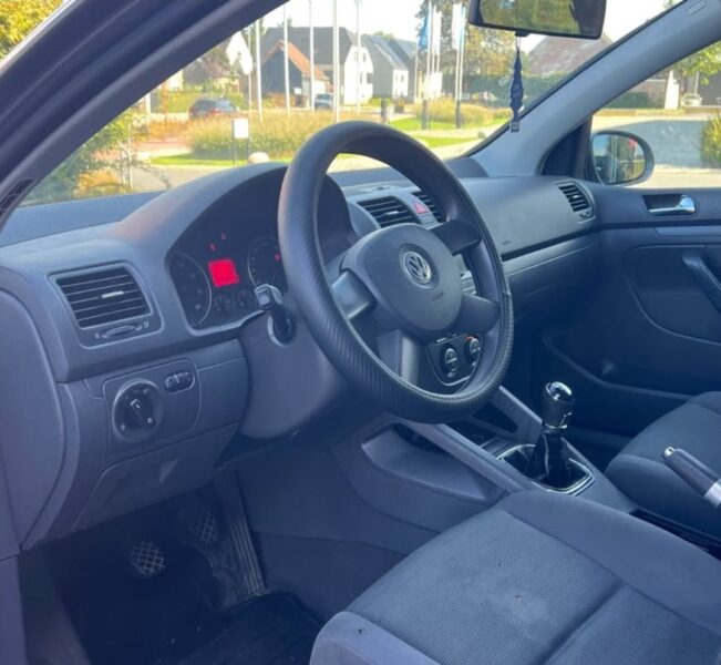 Volkswagen Golf 5 1,6 Benzin