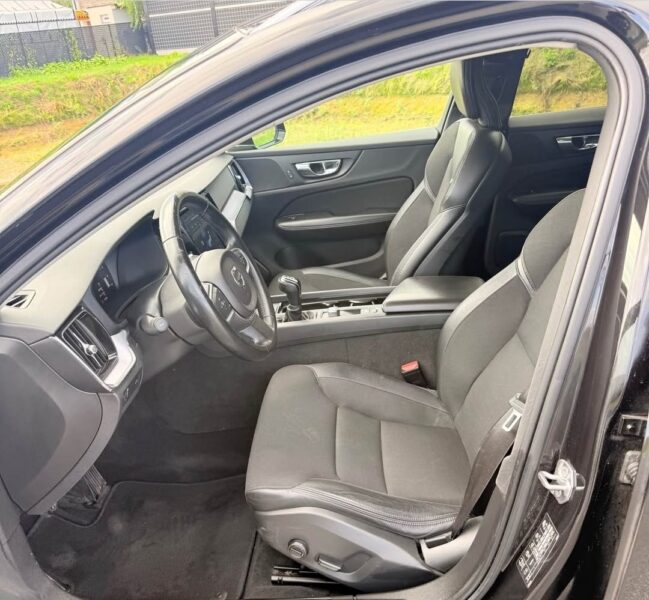 Volvo V60 B4