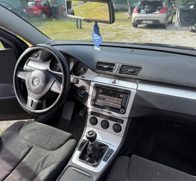 Volkswagen Passat b6 2,0 Tdi